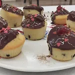 H24 Bed and Breakfast Ραγκούσα