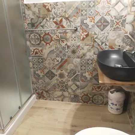 Bed & Breakfast H24 3*