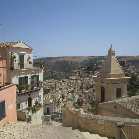 H24 Bed & Breakfast 3*