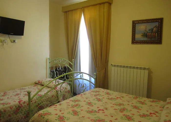 H24 Bed & Breakfast 3*