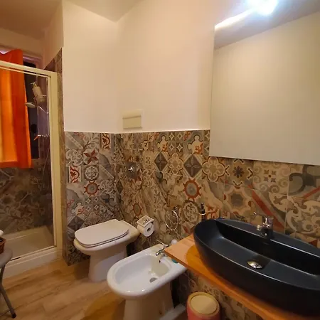 Oda ve Kahvaltı H24 Ragusa