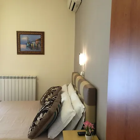 Bed & Breakfast H24 3*