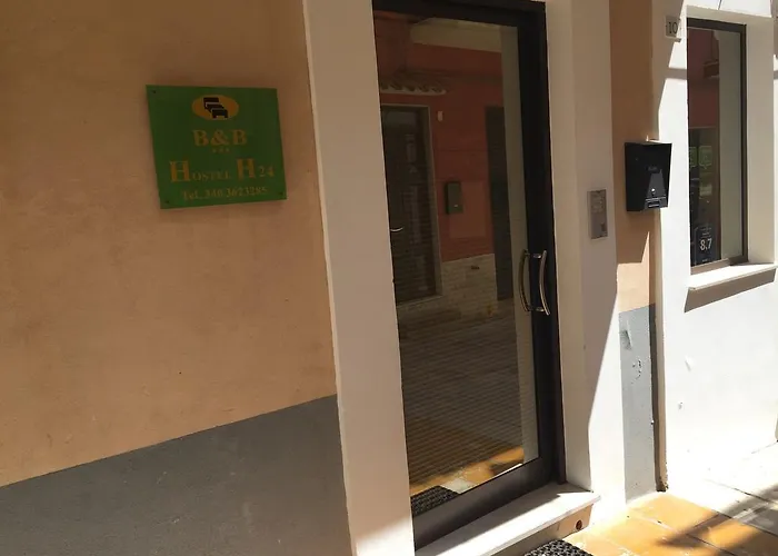 H24 住宿加早餐酒店